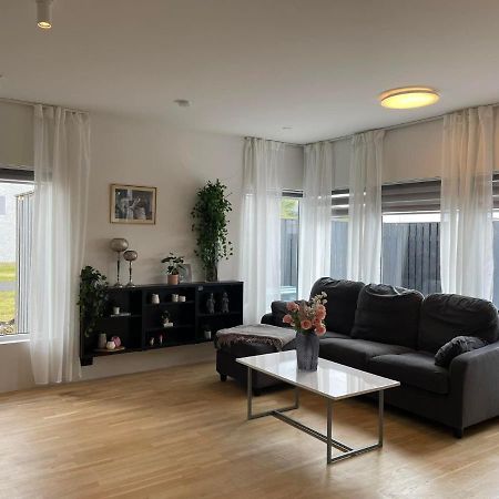 Spacious 3Br Condo Near Blue Lagoon 15M Airport 9M Njarthvik 外观 照片